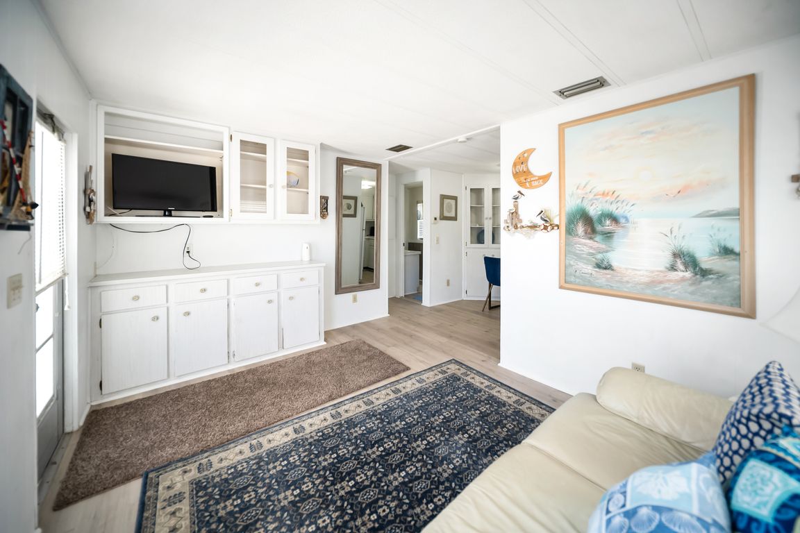 next background image