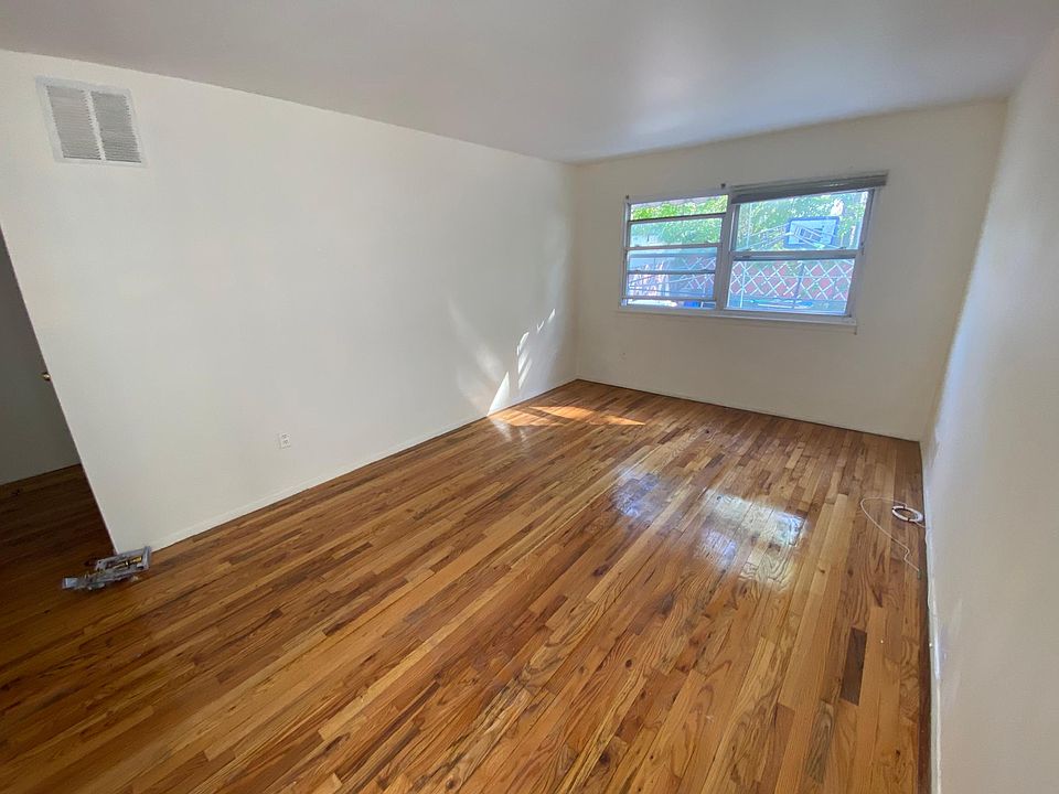 2nd image of 133 Beach St #1