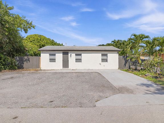 2nd image of 1152 Sunset Road