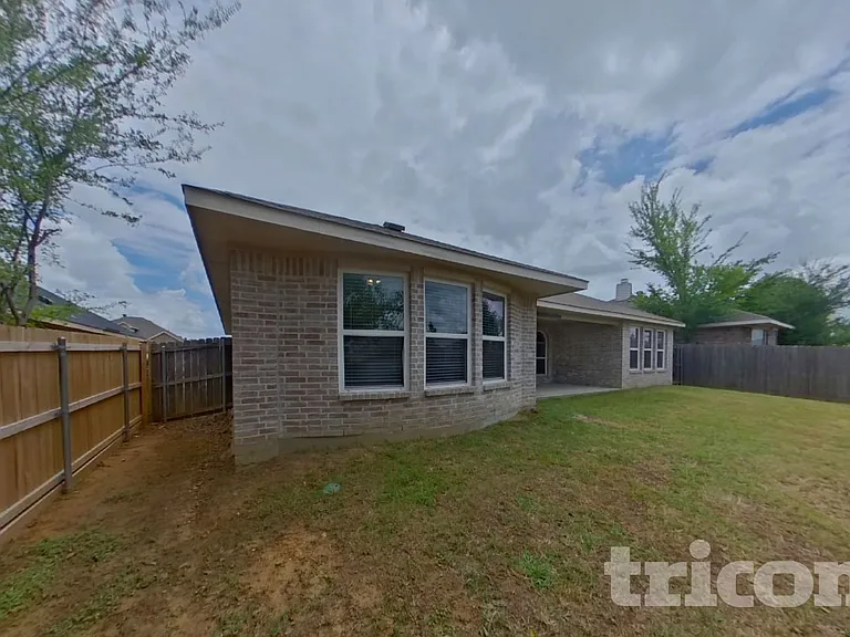 1719 La Caya Dr — Photo 16