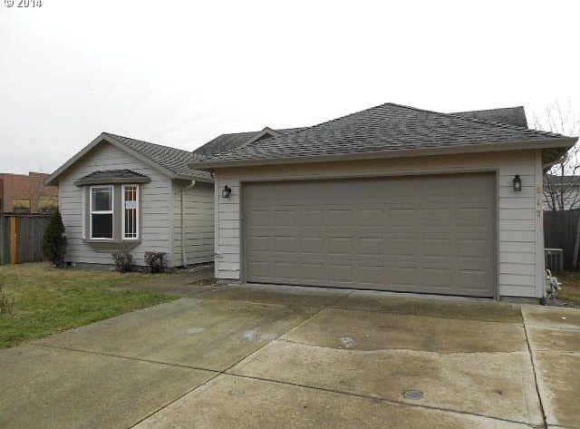 1st image of 517 SE 171st Ave