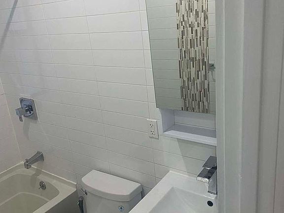 3rd image of 661 W 180th St #C