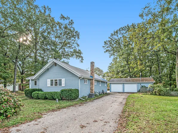 290 St Marys Lake Rd, Battle Creek, MI 49017
