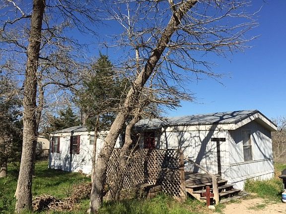 2nd image of 283 Lake View Dr