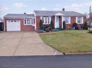 58 Seabrook Dr, East Providence, RI 02914
