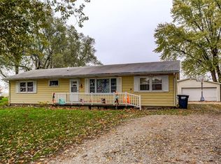 2038 Evergreen Dr, Decatur, IL 62521