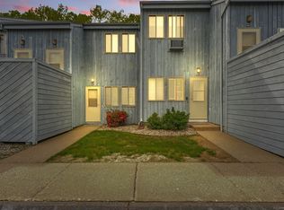 426 Emmett St APT I, Bristol, CT 06010