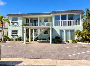 584 Bay Esplanade APT 3, Clearwater, FL 33767