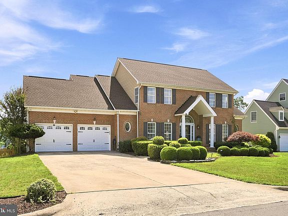5th image of 297 Huntersridge Rd