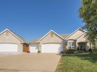 1704 Stonelake Dr, Kearney, MO 64060