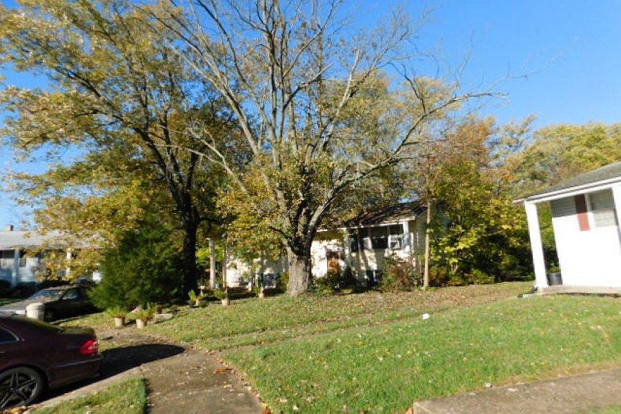 2nd image of 7500 Queen Anne Dr