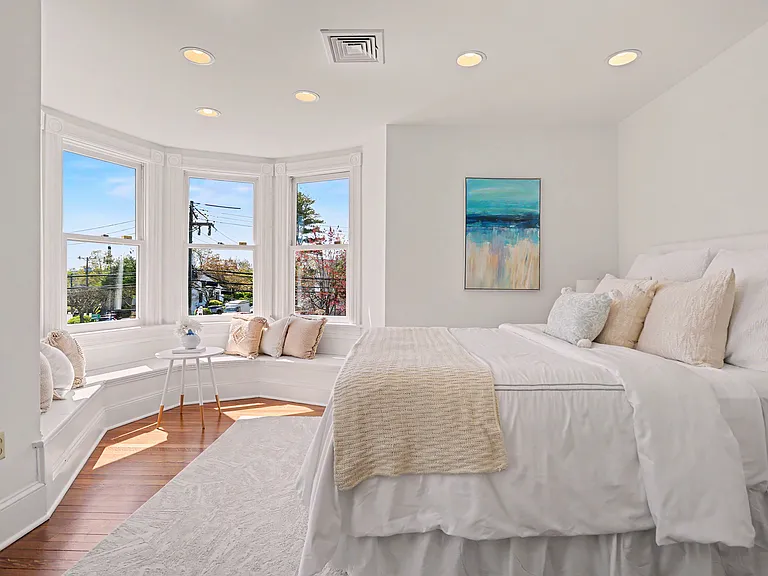 462 Riverside Ave — Photo 31