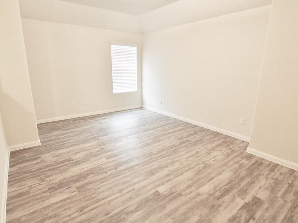 2nd image of 5307 Long Arbor Ln