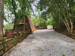 8710 Century Trl, Gainesville, GA 30506