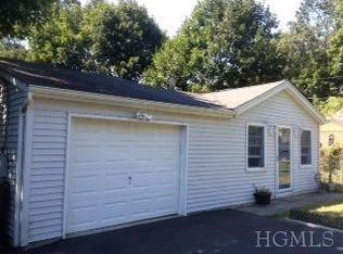 18 Veteran Rd, Patterson, NY 12563