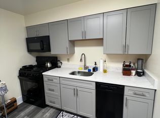 112 Natchez St #2F, Pittsburgh, PA 15211