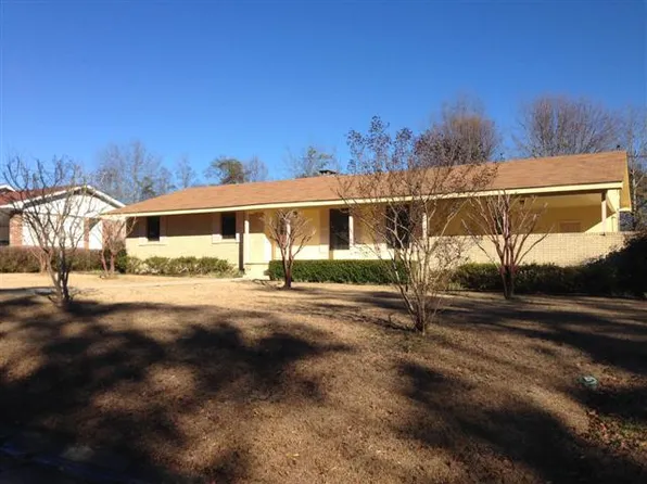 1216 Windsor Dr, Hattiesburg, MS 39402