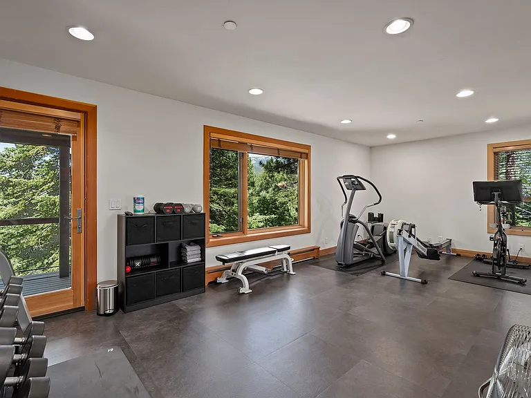 577 Eagle Dr — Photo 39