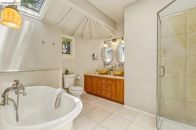 1631 La Vereda Rd #1 — Photo 13