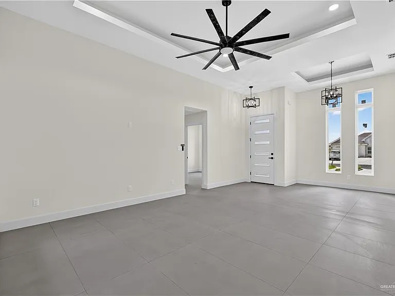 1417 W Dawes Ave — Photo 5
