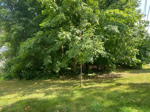 2970 Oaklawn Ln, Mound, MN 55364