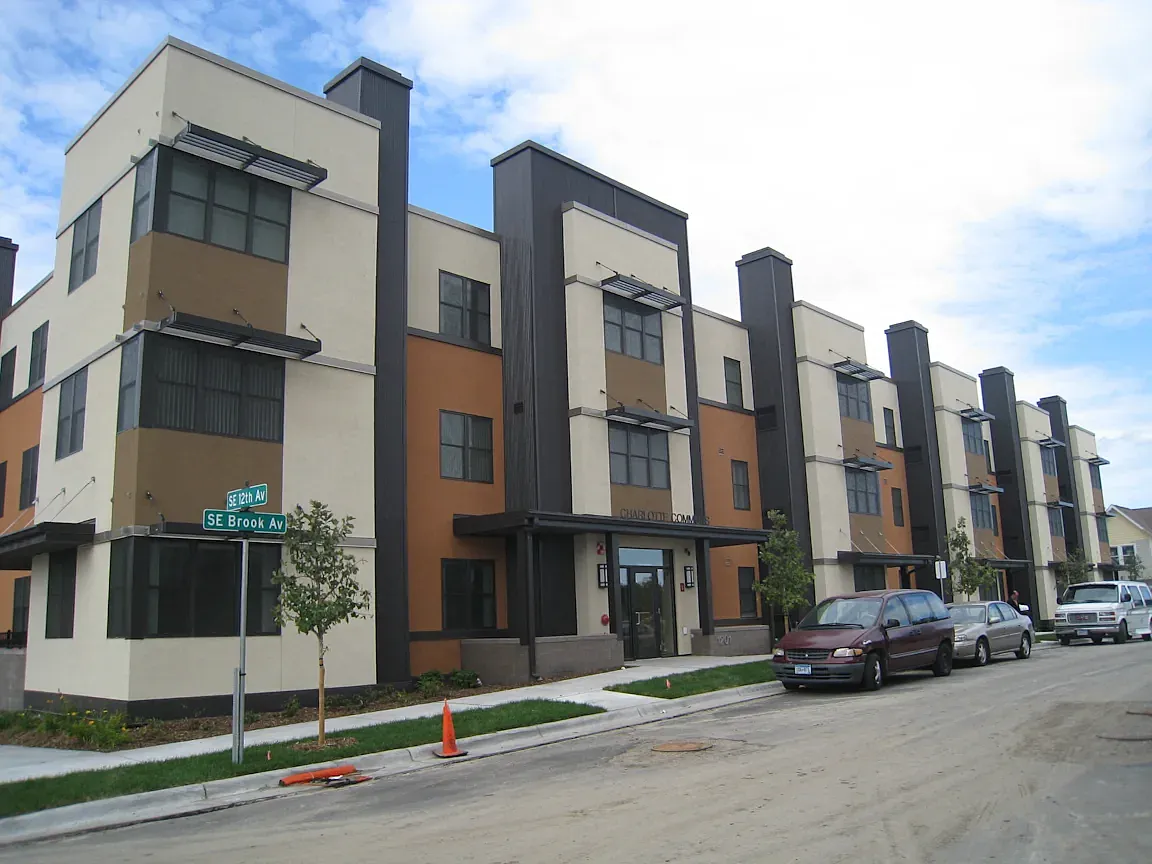 Maya Commons | Brook Commons | Charlotte Commons — Photo 2