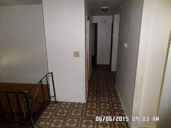 5th image of 1500 Ambassador Ln