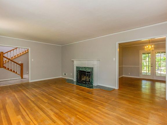 5th image of 755 E Sussex Way