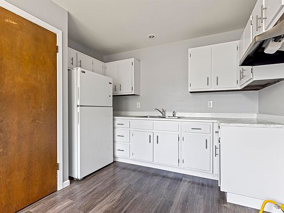 4th image of 3208 Jacqueline Dr
