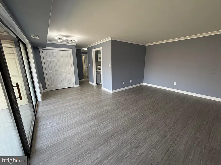 7608 Savannah St #203 — Photo 4