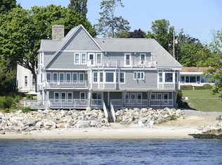 598 Pequot Ave, New London, CT 06320