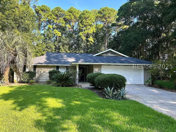 37 N Wade Hampton Court St, Saint Helena Island, SC 29920