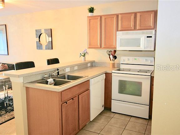 5th image of 8411 Edgewater Place Blvd