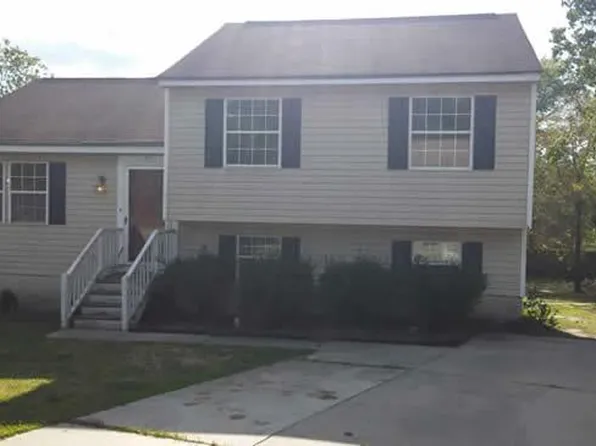 125 Pin Oak Ct, Lexington, SC 29073