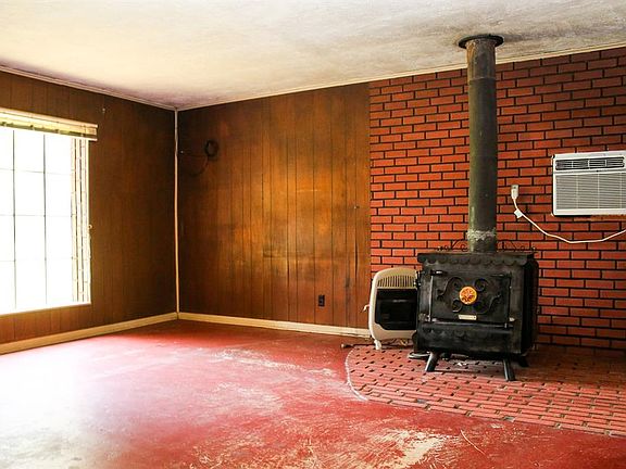 2nd image of 101 Sandy Creek Ln
