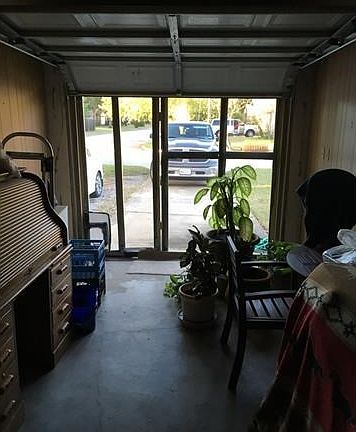5th image of 303 Ameswood Dr