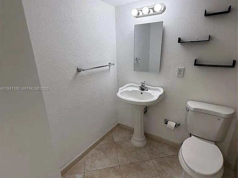 1801 S Treasure Dr #212A — Photo 7