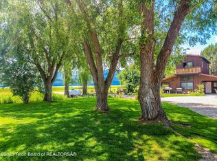 189 1st Ave, Alpine, WY 83128