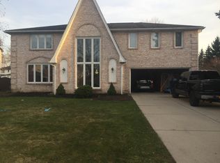 200 Bramble Ct, Amherst, NY 14221
