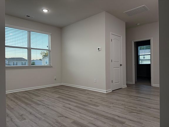 5th image of 7024 Maple Run Cir