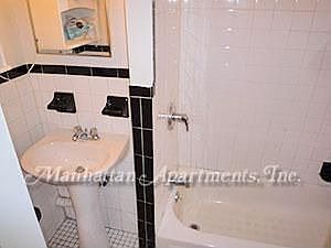 1st image of 328 W 44th St APT 1