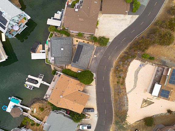 4th image of 762 Poker Flat Rd