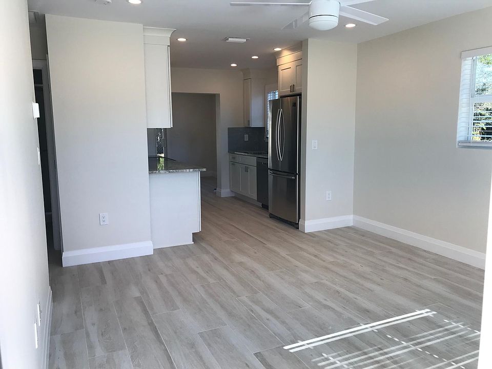 1st image of 545 106th Ave N