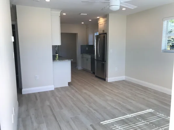 547 106th Ave N, Naples, FL 34108