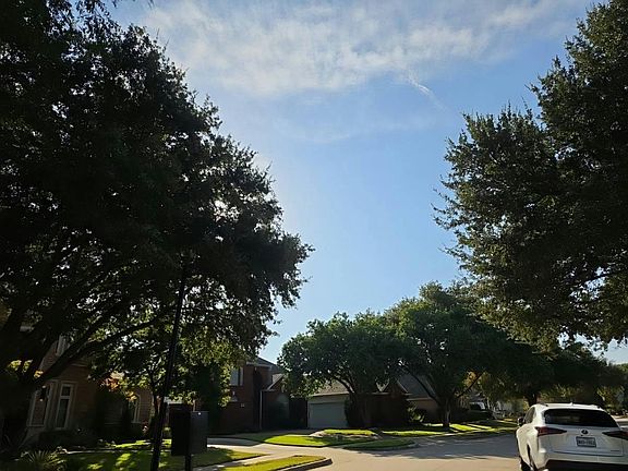 5th image of 652 Deforest Rd