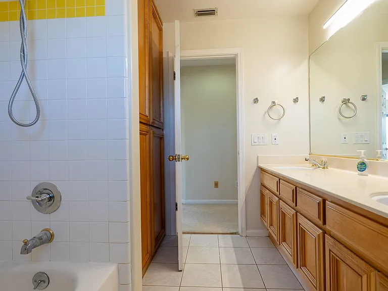 1109 Camellia Ct — Photo 37