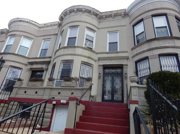 1194 Union Street image 1 of 1