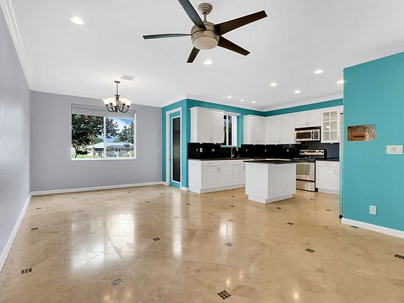 Home For Sale In Canterbury