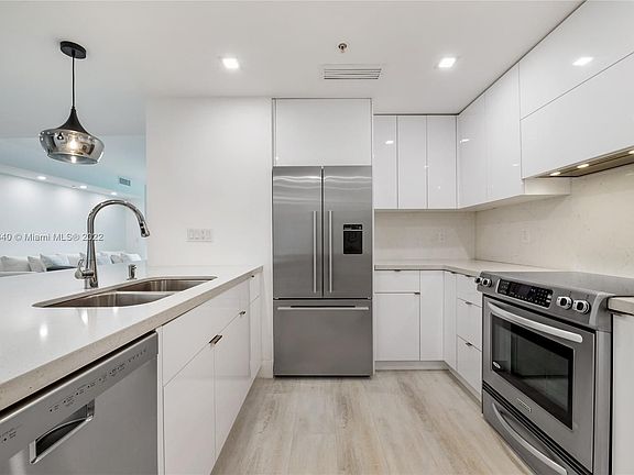 2nd image of 3400 SW 27th Ave APT 1605