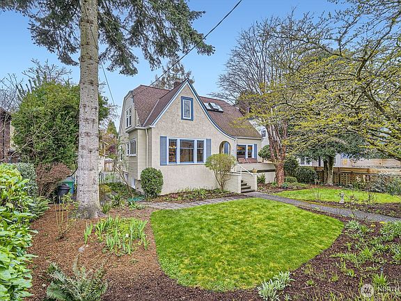2nd image of 6843 Ravenna Avenue NE